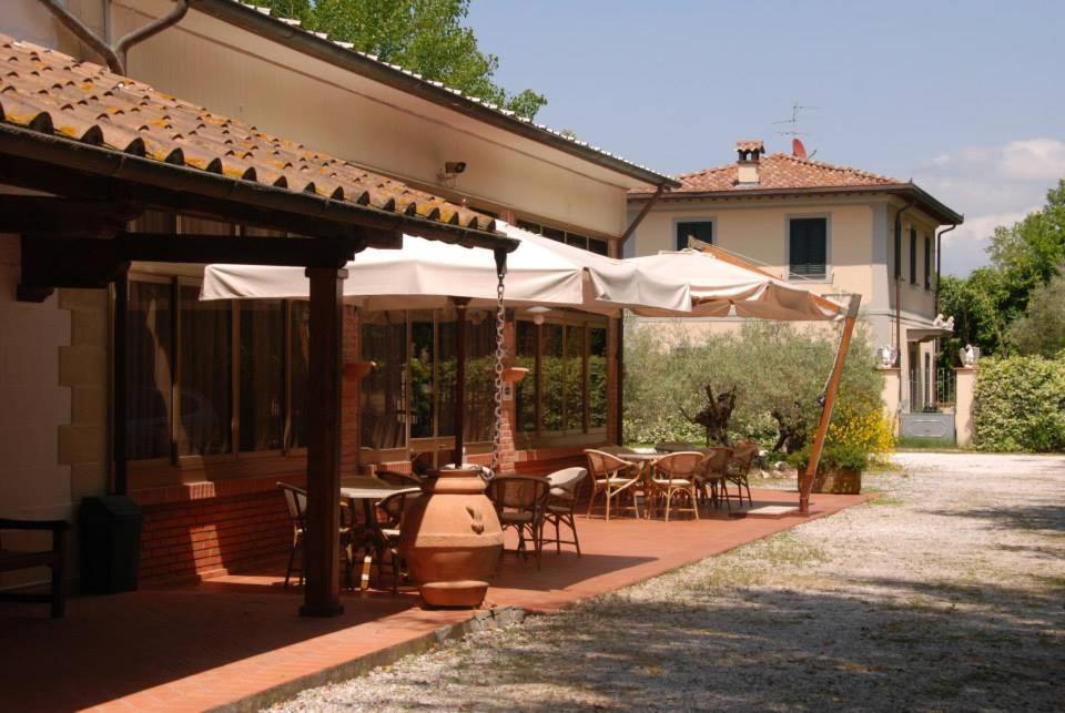 Hotel Giuly Torre del Lago Puccini Esterno foto